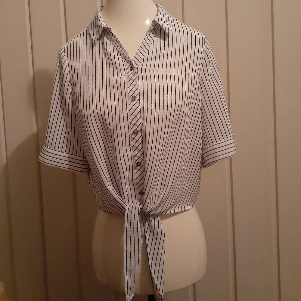 Vintage inspired tie front top